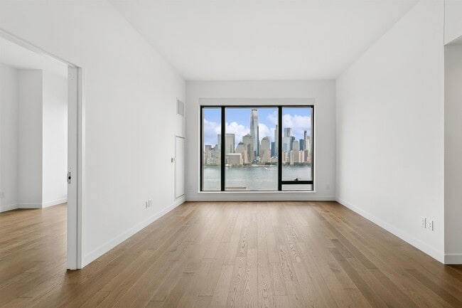 99 Hudson St, Unit 2008 in Jersey City, NJ - Foto de edificio - Building Photo