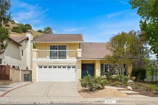 7169 Castle Peak Dr in Los Angeles, CA - Building Photo