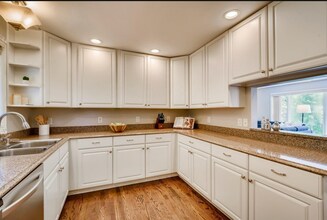 5013 W 60th St in Minneapolis, MN - Building Photo - Building Photo
