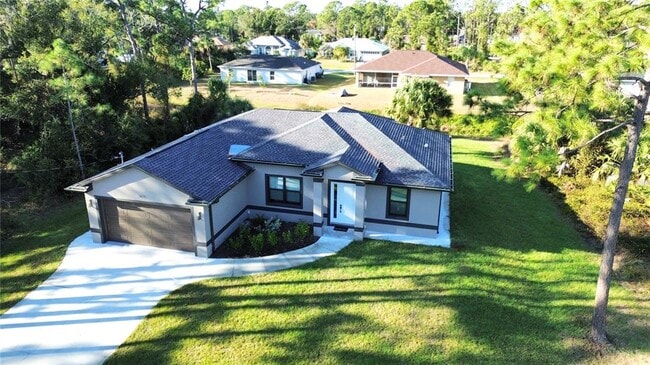 7433 Battalla Rd in North Port, FL - Building Photo - Building Photo