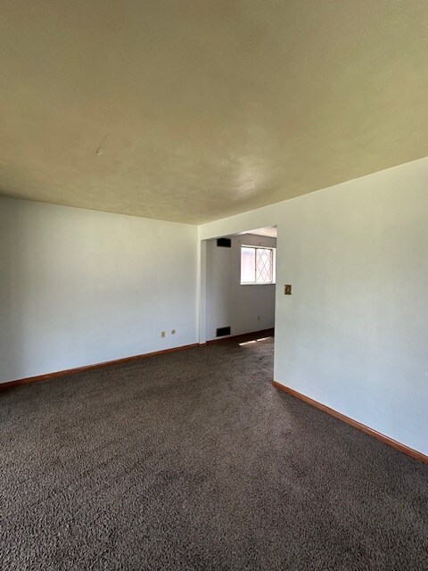 1839 Pennsylvania Ave, Unit 1 in West Mifflin, PA - Building Photo - Building Photo