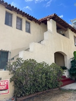 8400 Blackburn Ave in Los Angeles, CA - Building Photo