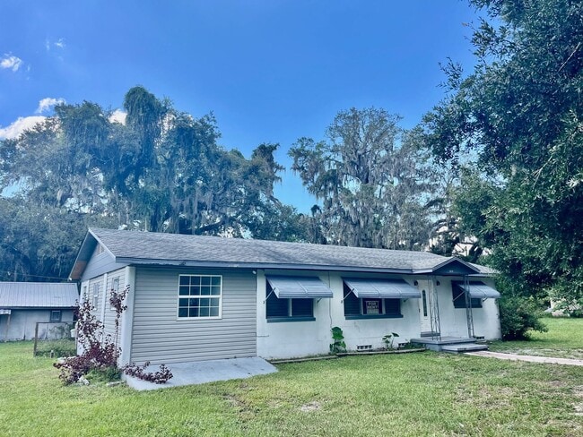 property at 5039 Studio Dr