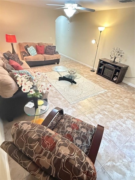 256 Carina Cir in Sanford, FL - Building Photo - Building Photo