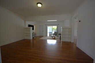 717 N E St in Lake Worth Beach, FL - Building Photo - Building Photo