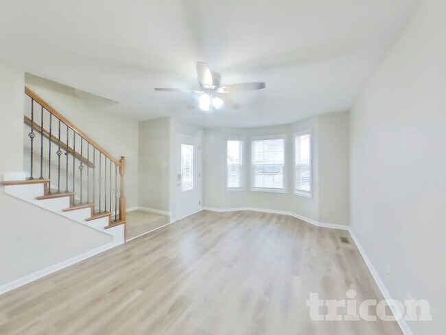 1033 Dwight Eisenhower Way in Clarksville, TN - Building Photo - Building Photo