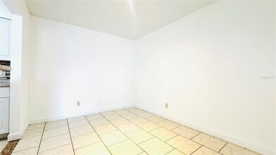 2915 Winkler Ave in Ft. Myers, FL - Building Photo - Building Photo