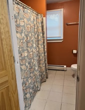 206 California Ave, Unit 204C-1 in Providence, RI - Foto de edificio - Building Photo