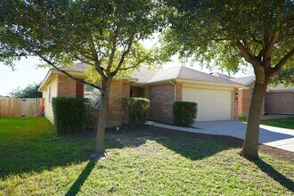 8434 Favero Cove in Converse, TX - Building Photo - Building Photo