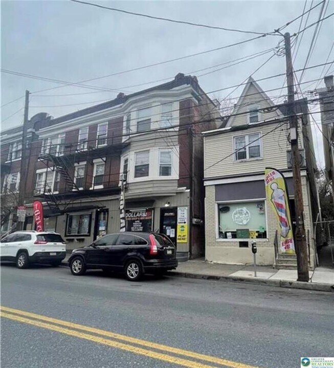 716 E 4th St in Bethlehem, PA - Building Photo