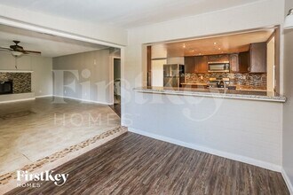 8427 N 47th Dr in Glendale, AZ - Building Photo - Building Photo