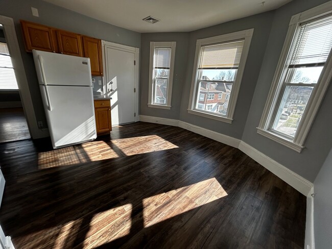 property at 660 Rimmon St