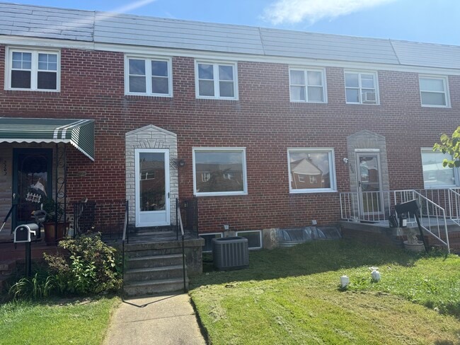property at 2204 Searles Rd