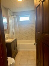 348 Rollstone St, Unit 3 in Fitchburg, MA - Building Photo - Building Photo