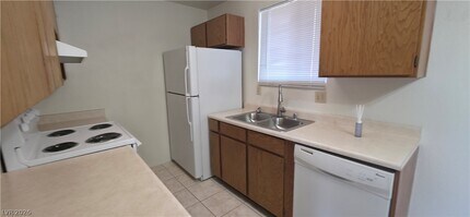 3000 McGraw Rd in Pahrump, NV - Building Photo - Building Photo