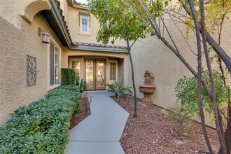 11397 Orazio Dr in Las Vegas, NV - Building Photo - Building Photo