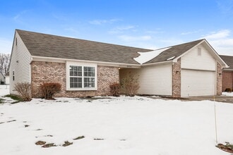 8406 Southern Springs Way in Indianapolis, IN - Foto de edificio - Building Photo