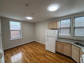 5110 Palisade Ave in West New York, NJ - Foto de edificio - Building Photo