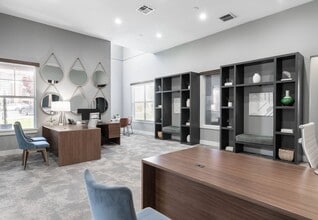 Villas at Zaragosa in El Paso, TX - Foto de edificio - Building Photo