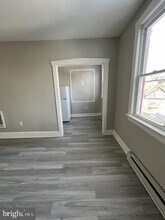 125 E Bettlewood Ave in Oaklyn, NJ - Building Photo - Building Photo