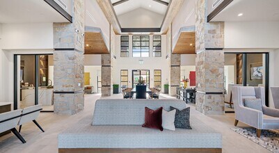 1700 Katy Fort Bend Rd in Katy, TX - Foto de edificio - Building Photo