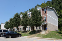 Vista View Apartments in Charleston, WV - Foto de edificio - Building Photo