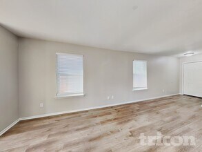 2726 Candle Ridge Dr in San Antonio, TX - Building Photo - Building Photo