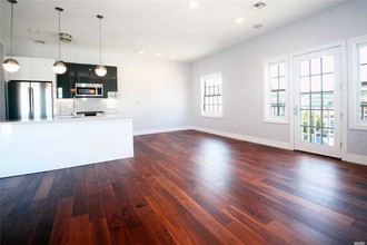 61 Bryant Ave-Unit -313 in Roslyn, NY - Building Photo - Building Photo