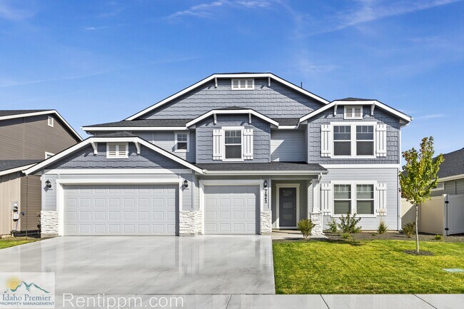 property at 7642 E Lightfoot St