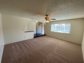 9033 La Valencia Ct in Elk Grove, CA - Building Photo - Building Photo