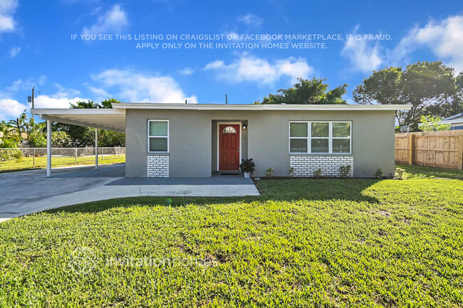 271 NW 16th Ct in Boynton Beach, FL - Building Photo - Building Photo