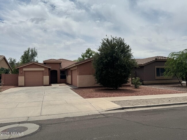 property at 2529 W Darrel Rd