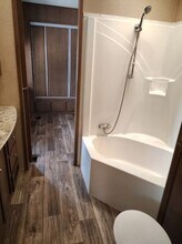 806 Yaupon Dr, Unit C in Caldwell, TX - Foto de edificio - Building Photo