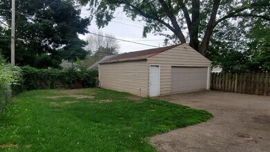 520 Burroughs Ave in Flint, MI - Building Photo - Building Photo