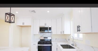 1433 W 253rd St in Los Angeles, CA - Building Photo - Building Photo