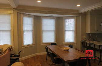 119 Westbourne Ter, Unit 1 in Brookline, MA - Foto de edificio - Building Photo