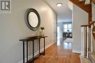 5329 Applegarth Dr in Burlington, ON - Building Photo - Building Photo