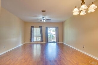 2741 Bay Club Dr in Navarre, FL - Building Photo - Building Photo