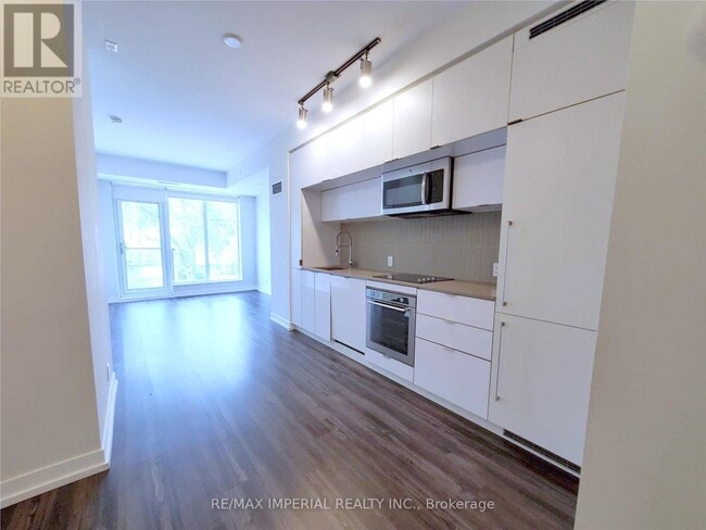 property at 28-228 Avondale Ave