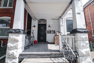 275 Bronson Ave in Ottawa, ON - Building Photo - Building Photo