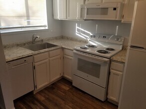 421 10th St in Sparks, NV - Building Photo - Building Photo