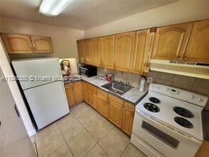 20833 NW 25th Ave in Miami Gardens, FL - Building Photo - Building Photo