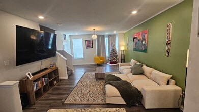 106 Extrovert Dr in Charles Town, WV - Building Photo - Building Photo