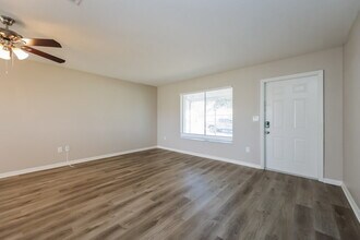 3507 Montclair Cir in North Port, FL - Building Photo - Building Photo
