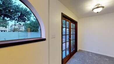 526 7th St in Coronado, CA - Building Photo - Building Photo