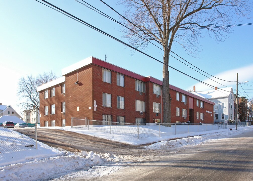 Whitmore House in Hartford, CT - Building Photo