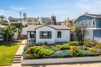 614 Knob Hill Ave, Unit A in Redondo Beach, CA - Foto de edificio - Building Photo