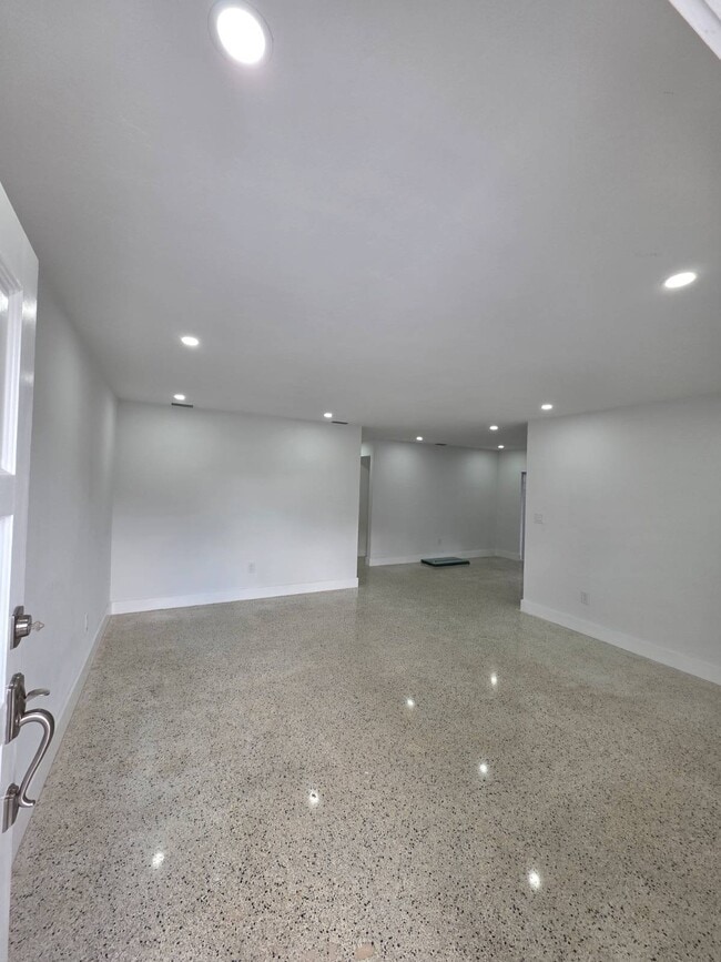 18730 NW 29th Pl in Miami Gardens, FL - Building Photo - Building Photo