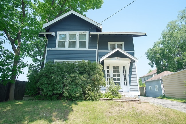 property at 1741 Middlehurst Rd