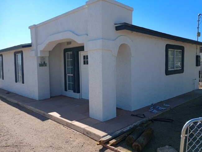 property at 107 N Myers Blvd